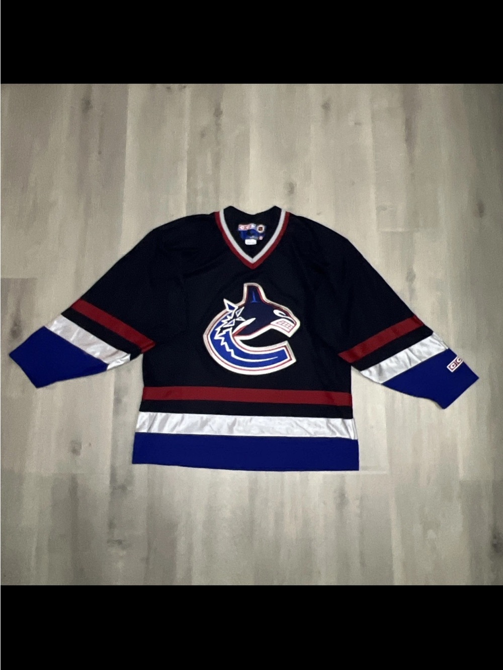 Vancouver Canucks NHL Jersey - Navy Blue with White & Red Trim